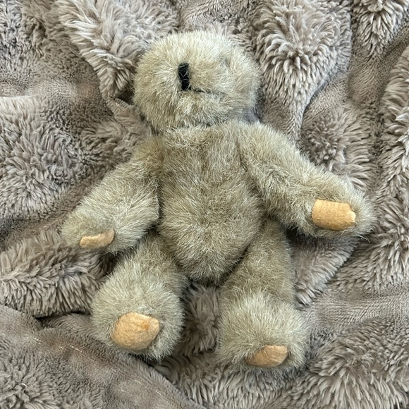 5/$15 Tender Heart Treasures Vintage Teddy Bear - Picture 1 of 5